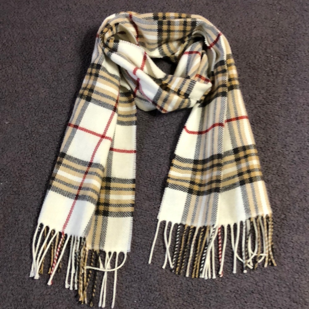 NWOT scarf